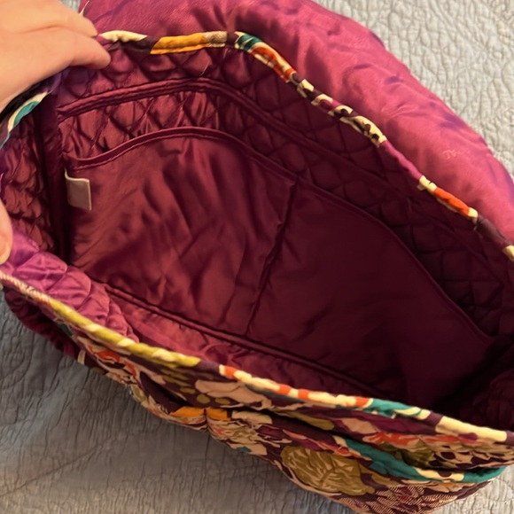 Vera Bradley Messenger Bag in Plum Crazy. Like new condition. - Picture 3 of 4